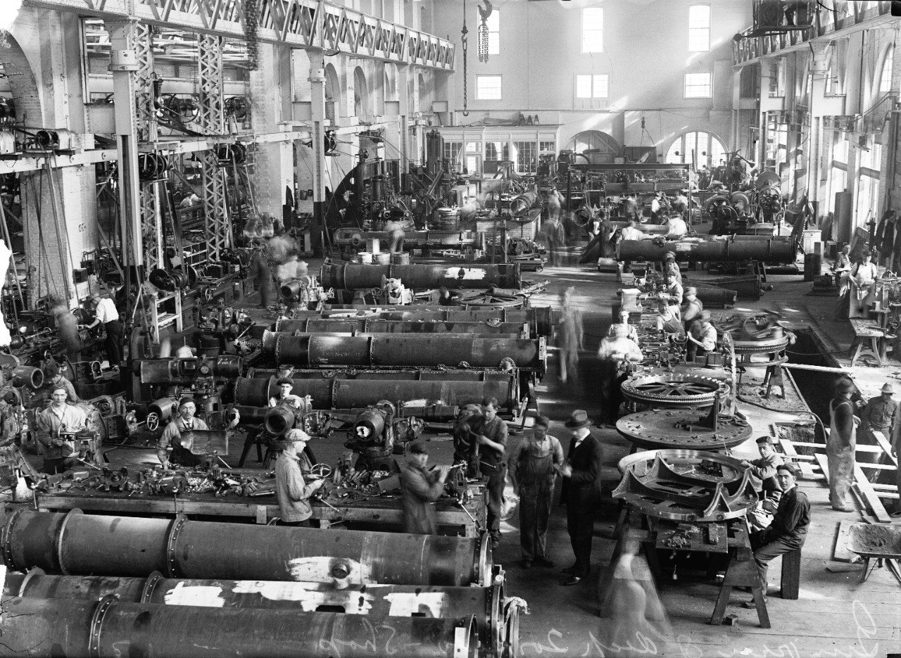 LC-DIG-HEC-10047: U.S. Naval Gun Factory, Washington Navy Yard, 1917.   Workers inside the Torpedo Shop.    Photographed by Harris & Ewing, 1917.  Courtesy of the Library of Congress.   