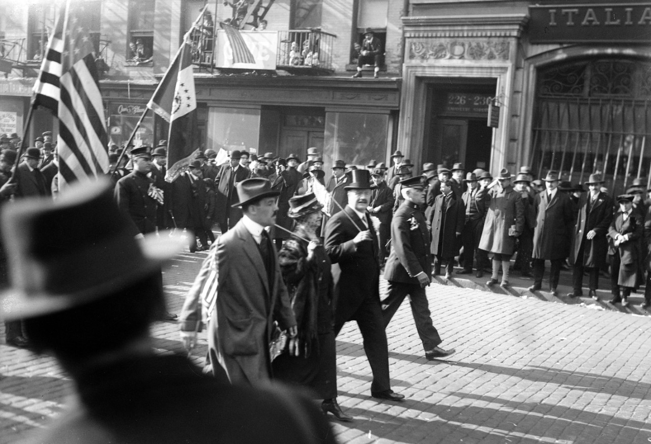 <p>LC-DIG-ggbain-27745: WWI Armistice Parade, New York City, November 1918.&nbsp;</p>