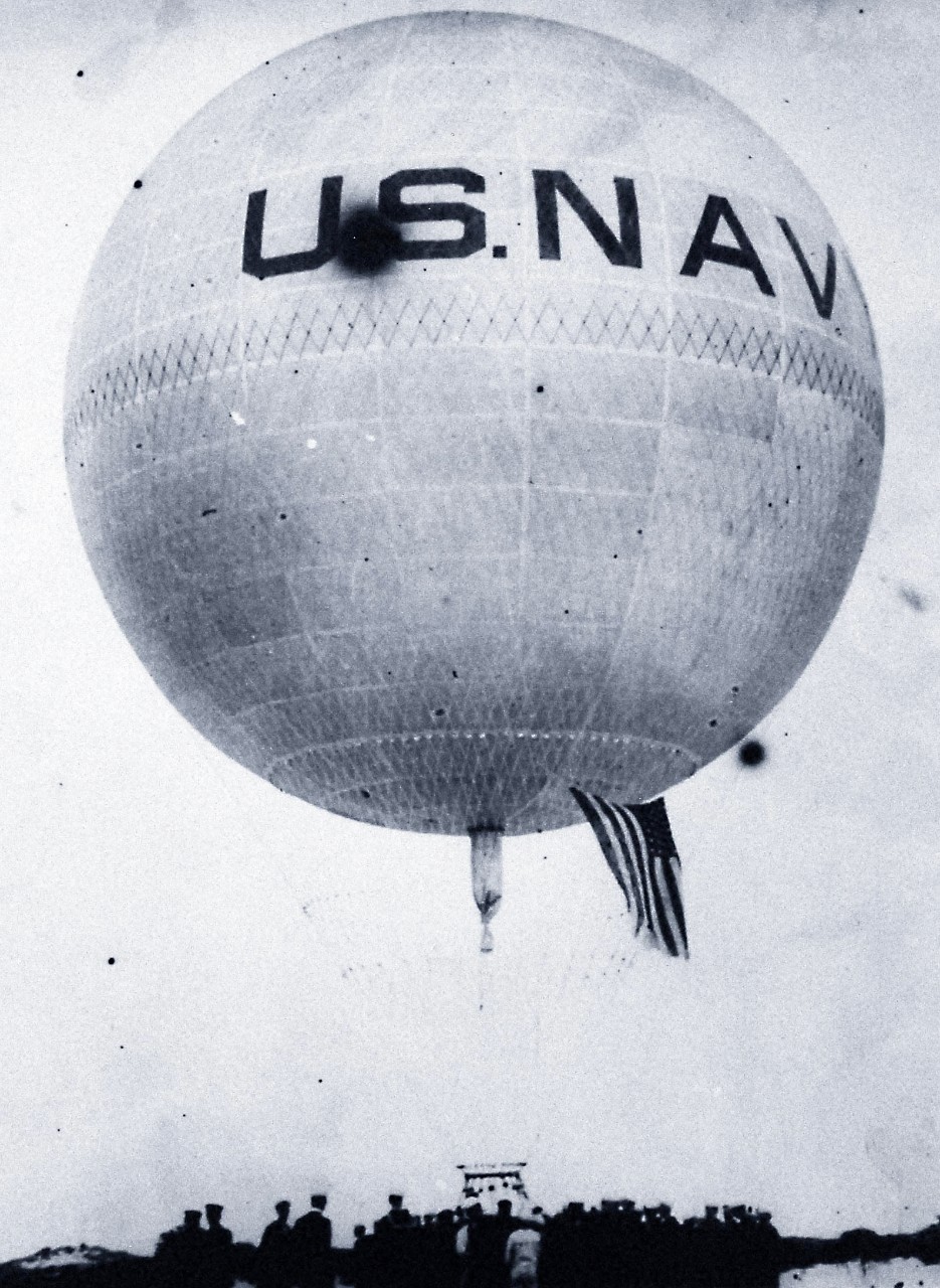 <p>80-G-1025911: Sphere Balloon at Rockaway Beach, Long Island, New York, probably during World War I. Photograph received 1957.&nbsp;</p>
