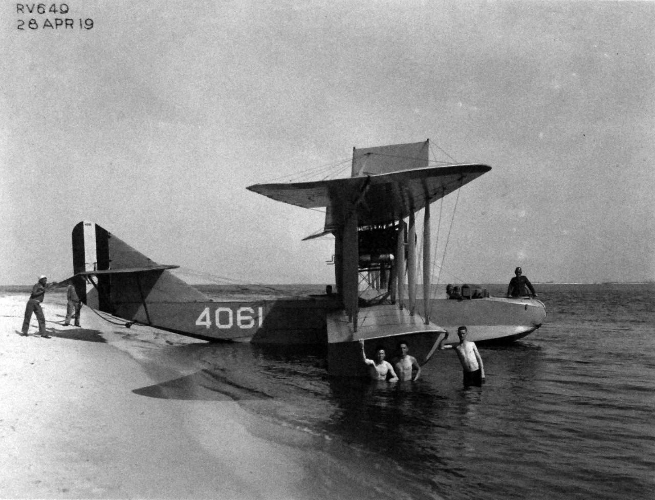 80-G-1027:    H-16 (Bu# 4061), 28 April 1919.   Official U.S. Navy Photograph, now in the collections of the National Archives .    (2014/05/29).