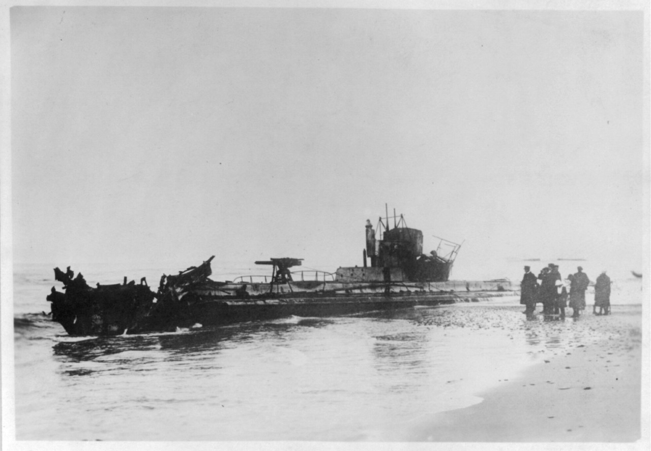 <p>LC-USZ62-76929: German submarine, U 20, on Danish coast, November 1916.&nbsp;</p>
