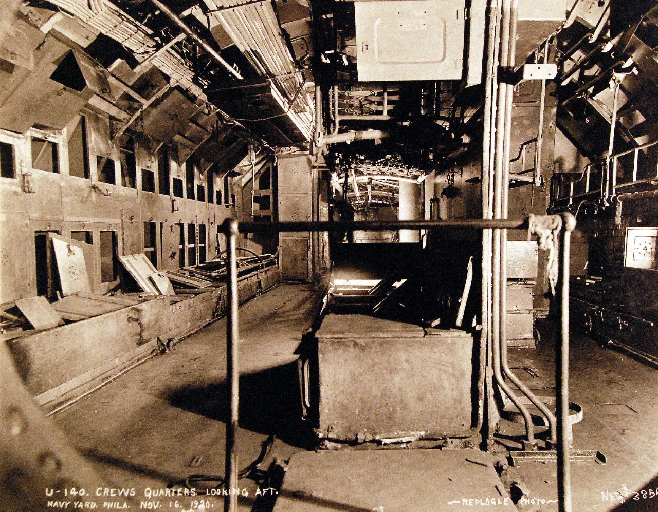<p>19-N-3854: German submarine, U-140, interior view of crew quarters, looking aft, while at the Philadelphia Navy Yard, November 16, 1920.&nbsp;</p>
