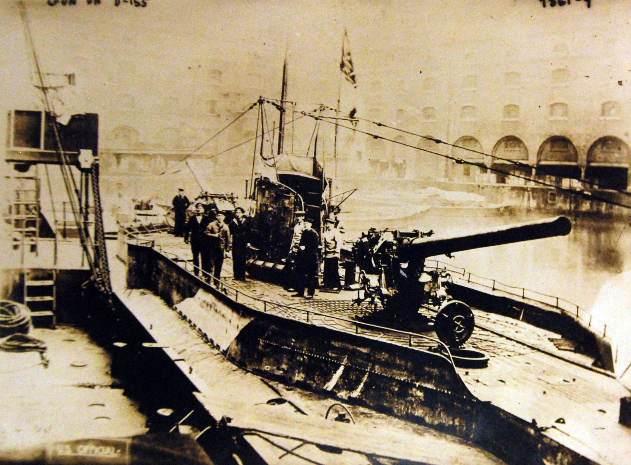 <p>LC-B2-4861-9A: German submarine: U 155, in England, March 19, 1919</p>