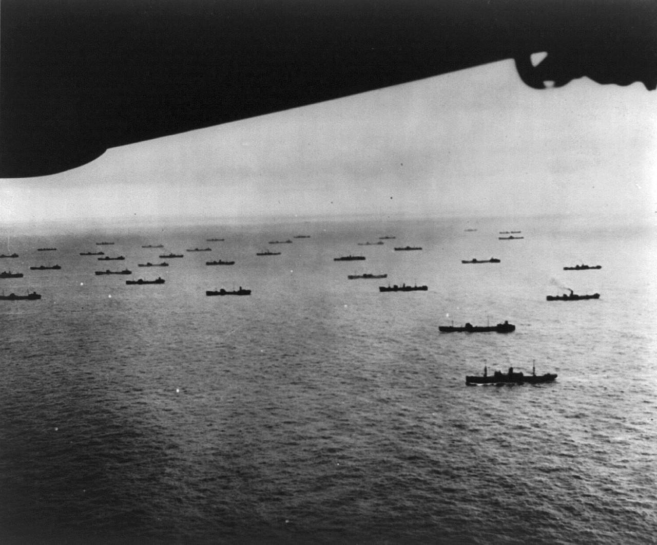 <p>LC-USZ62-84564: Possibly PQ-17 Convoy moving across the Atlantic with food and other supplies for the Allies. O</p>
