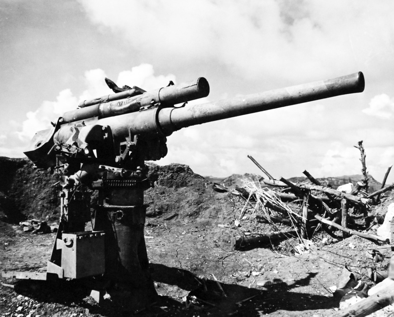 80-G-307772:  Invasion of Saipan, June-July 1944.  Japanese guns captured on Saipan after invasion.  Shown: 4.7 guns.  Photograph received March 20, 1945.      Official U.S. Navy Photograph, now in the collections of the U.S. Navy.  (2017/04/11).  