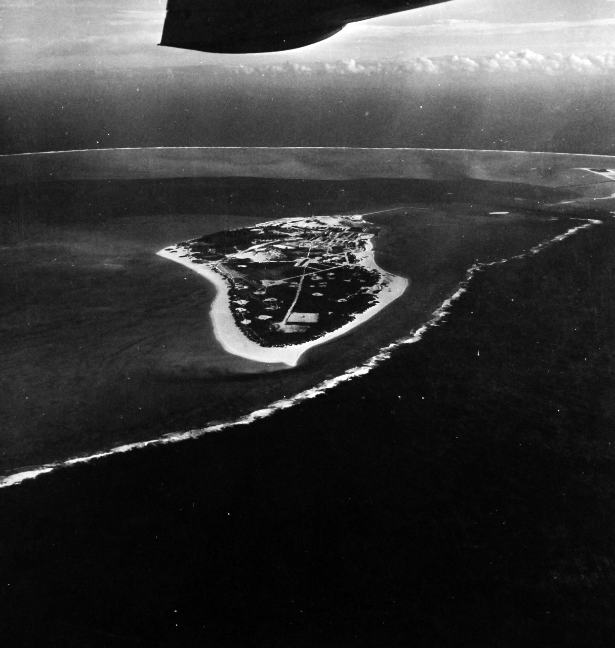 80-G-451085:  Midway Islands:  November 1941.   Eastern with Sand Island, looking East.  Photographed by Wolf, November 24, 1941. U.S. Navy photograph, now in the collections of the National Archives.    (2015/11/03).