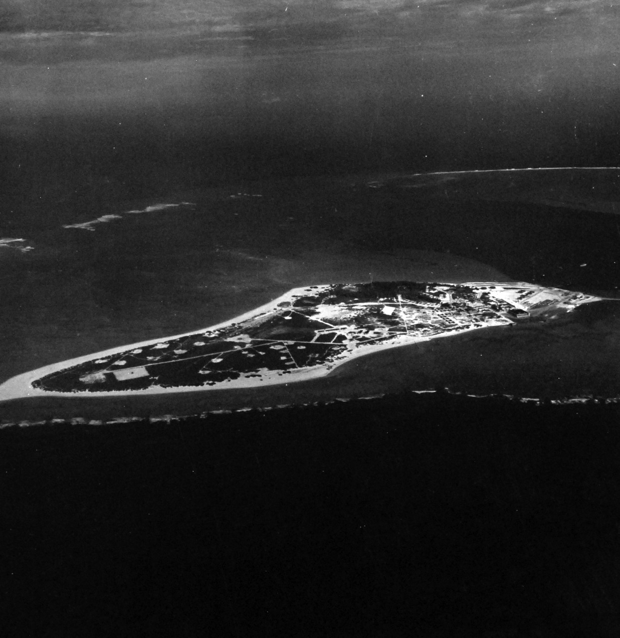 80-G-451088:  Midway Islands, November 1941:    Sand Island, looking North West.  Note airfield on Sand.  Photographed by Wolf, November 24, 1941.  U.S. Navy photograph, now in the collections of the National Archives.    (2015/11/03).