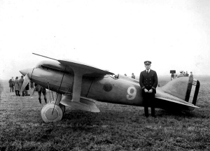 Curtiss-R2C1-with-Lt.-A.J.-Williams-USN-300x216