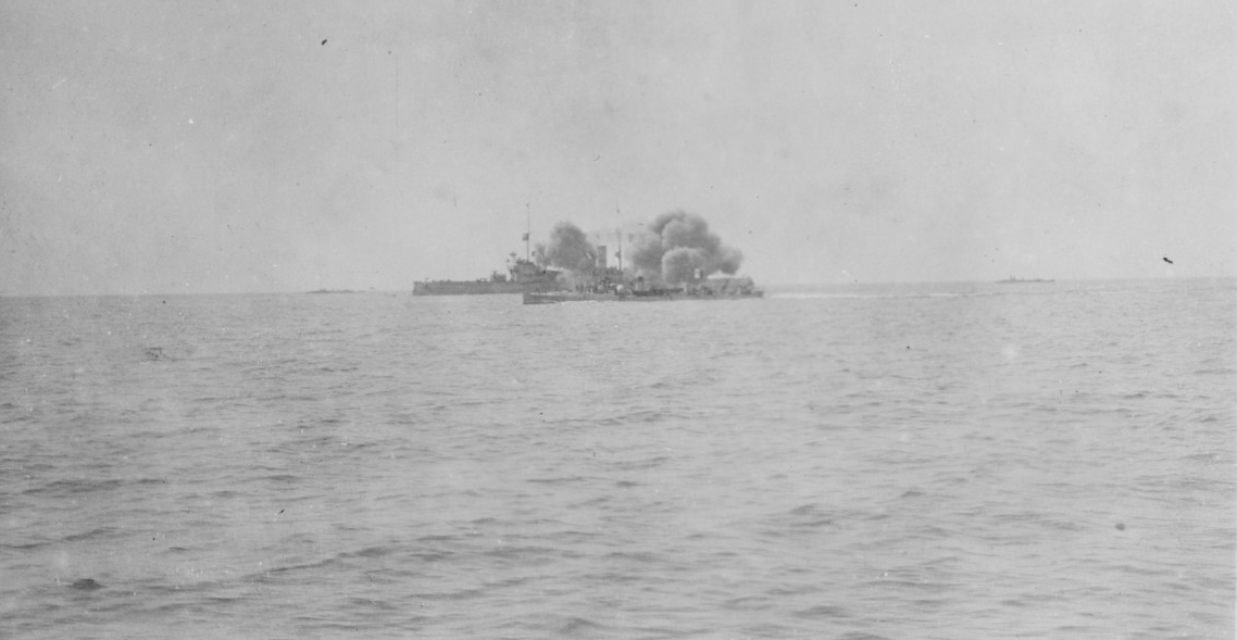 Bombardment of DURAZZO during World War I. Italian Cruisers firing