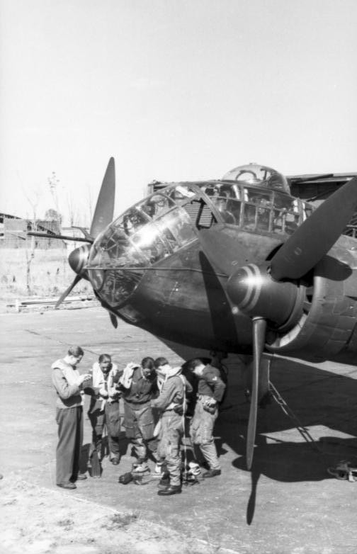 <p>A view of the port side of a Ju-188A-3, with <i>Hohentwiel</i> UHF surface-search radar aerials, circa 1944–45.</p>
