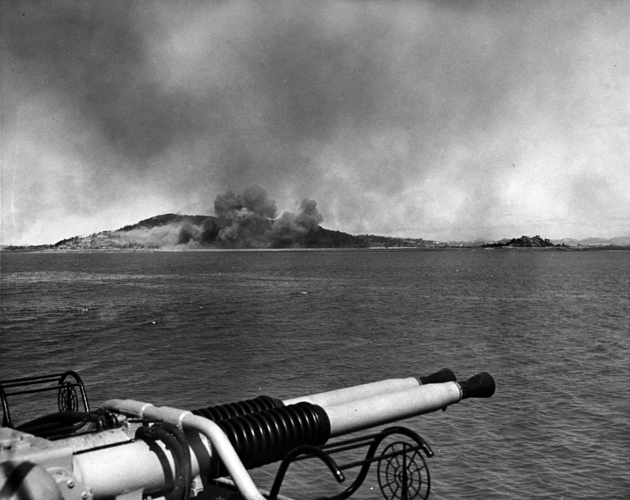 Wolmi-Do island under bombardment on 13 September 1950, two days before the landings at Inchon.