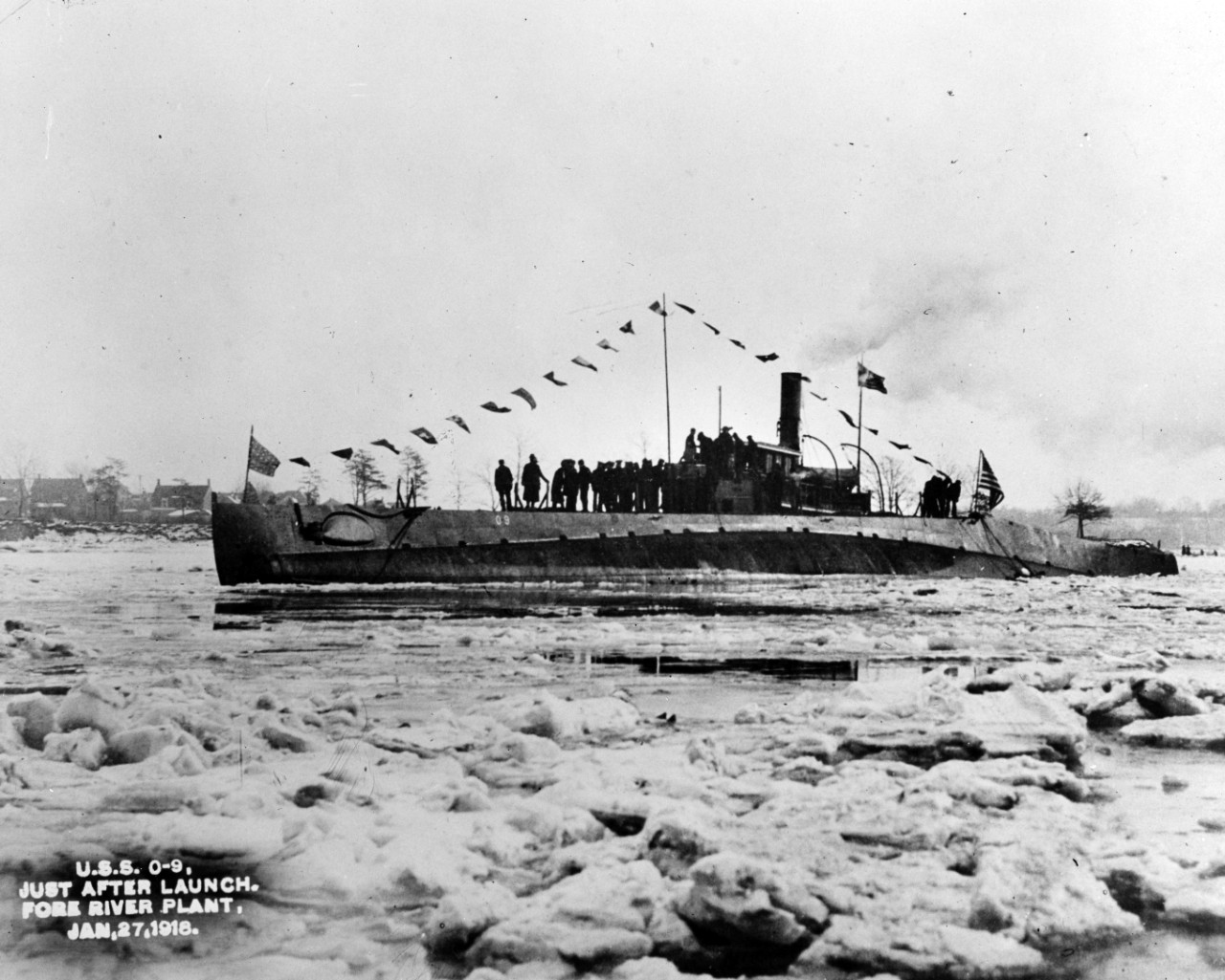 O-9 afloat after launching at the Fore River Shipbuilding Company shipyard, Quincy, Massachusetts, 27 January 1918. (NH 44555)