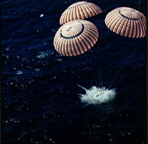 Apollo 16 Spacecraft Touches Down in the Central Pacific Ocean