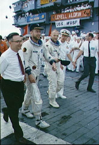 Gemini 12 crew arrives aboard USS Wasp