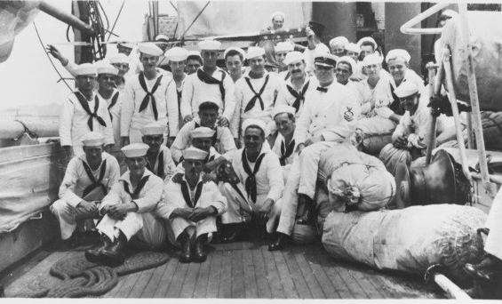 USS Marietta (PG-15) crewmen 