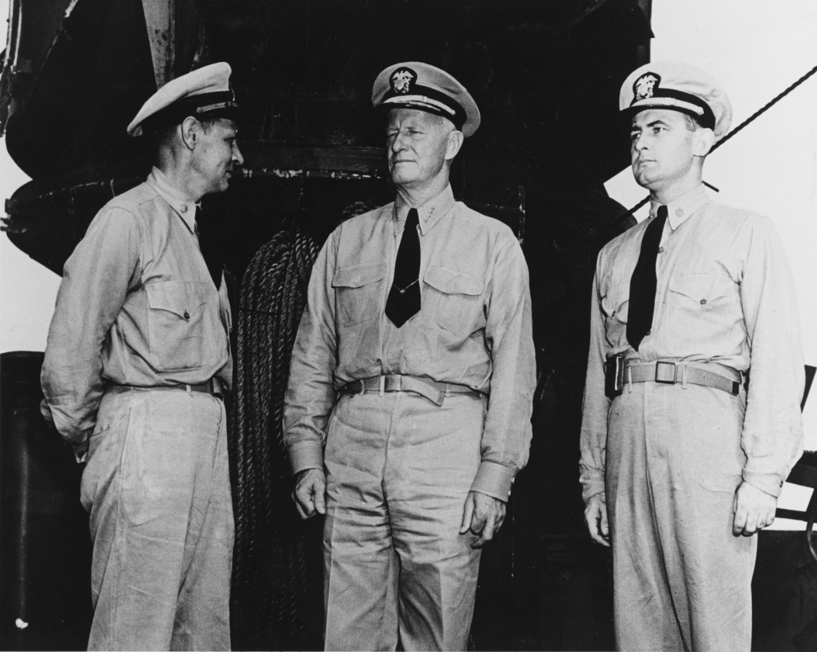 Photo #: 80-G-40031   Admiral Chester W. Nimitz, USN(center) (Commander in Chief, Pacific Fleet and Pacific Ocean Areas)