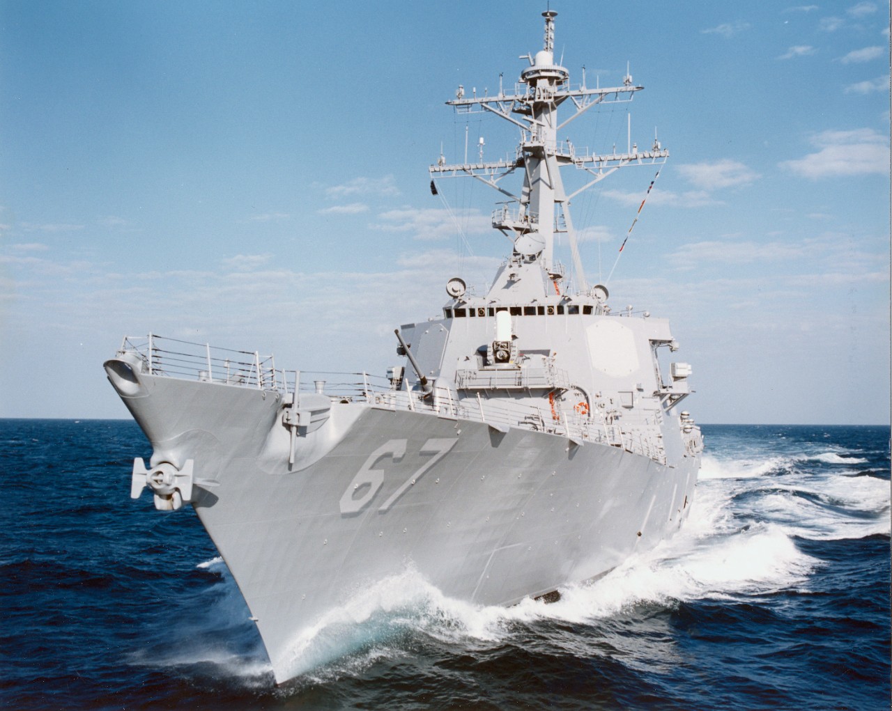 USS Cole (DDG-67) at sea
