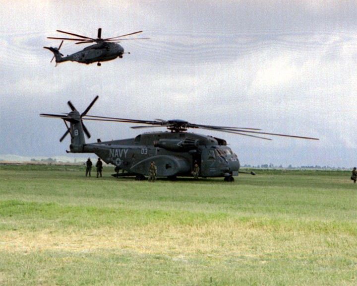 Two U.S. Navy CH-53E Super Stallions