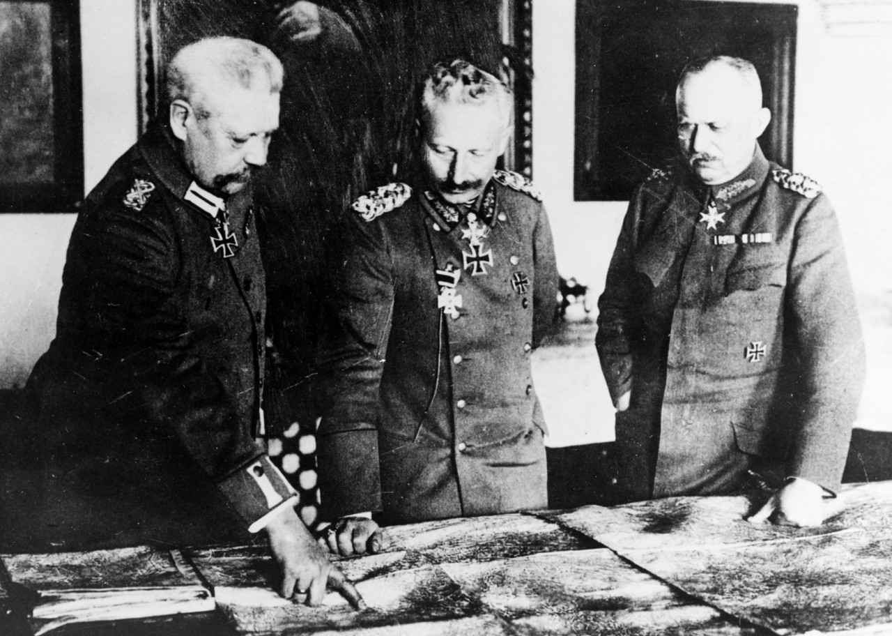 Winston Churchill with Kaiser Wilhelm II New World War I Photo 6 Sizes! 