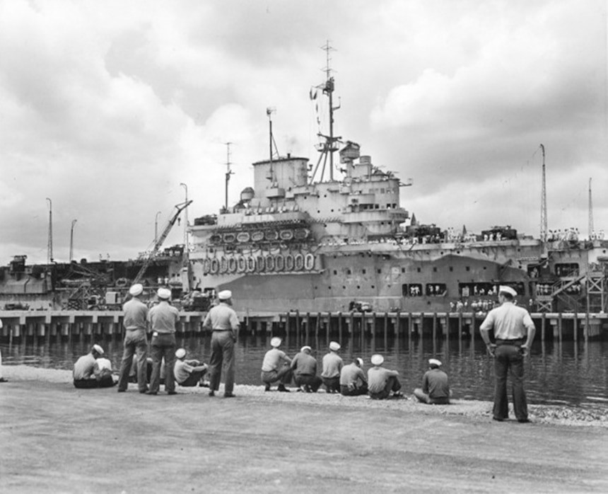 <p>HMS Victorious in port Pearl Harbor, Hawaii, March 1943</p>
