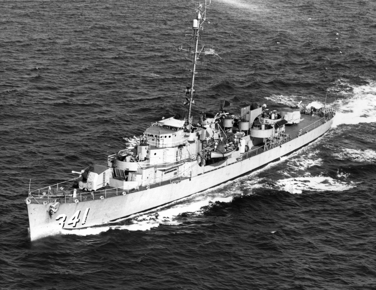 USS Raymond (DE-341)