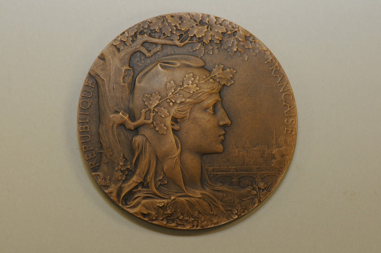 Obverse Face of Liberty Marianne with tree