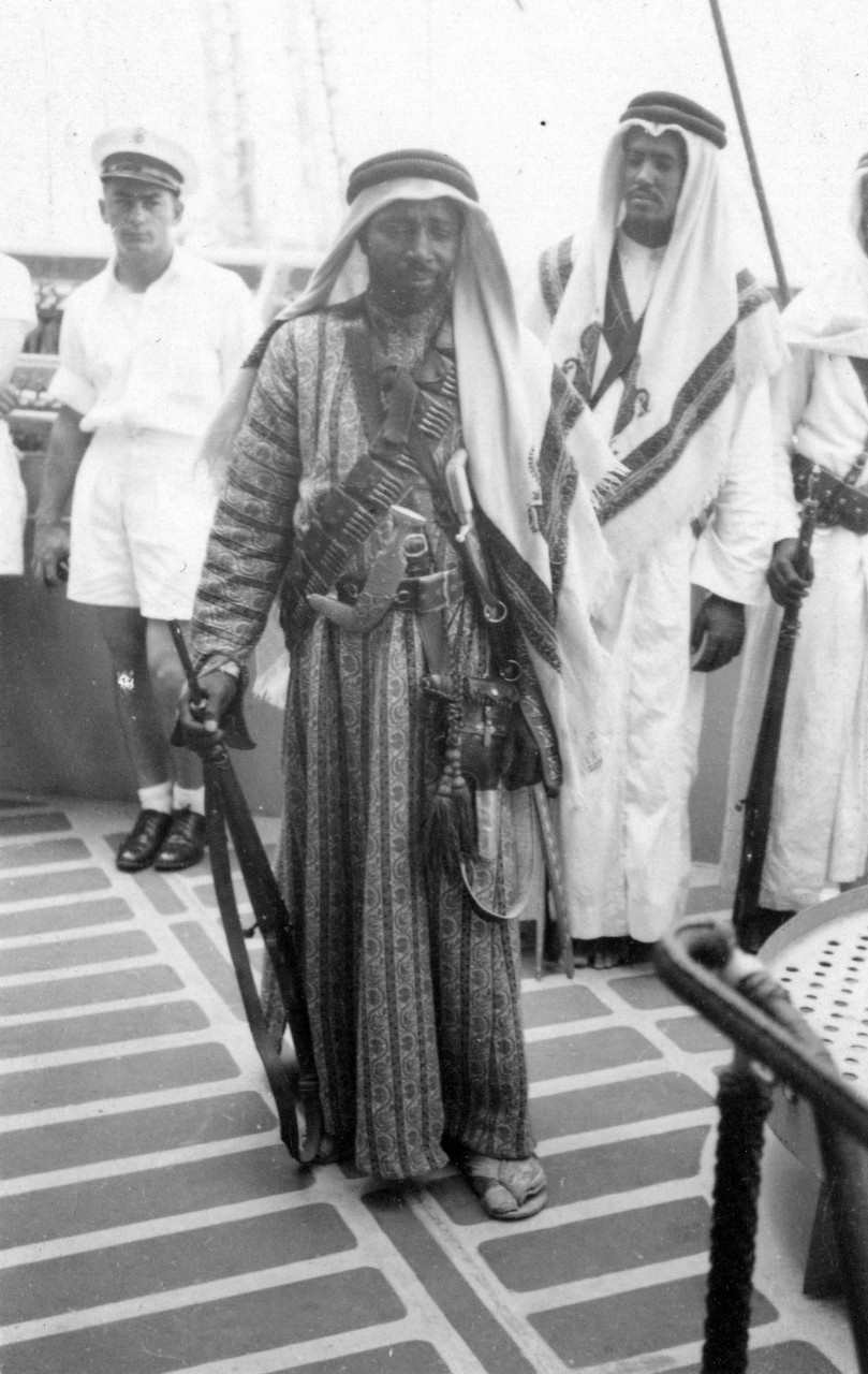<p>2019.22.01 Sheik and entourage from Aden, Yemen aboard USS Toledo (CA-133) in 1947.</p>
