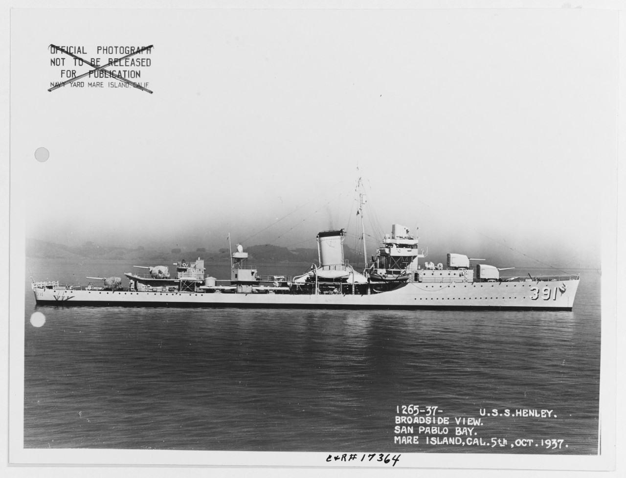 Photo #: 19-N-17364  USS Henley (DD-391)