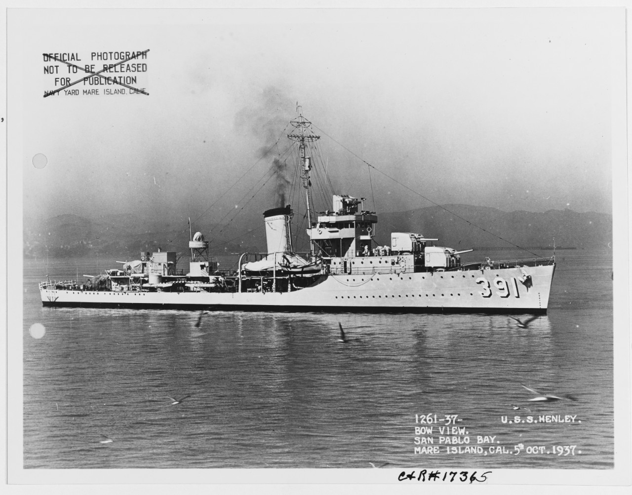 Photo #: 19-N-17365  USS Henley (DD-391)