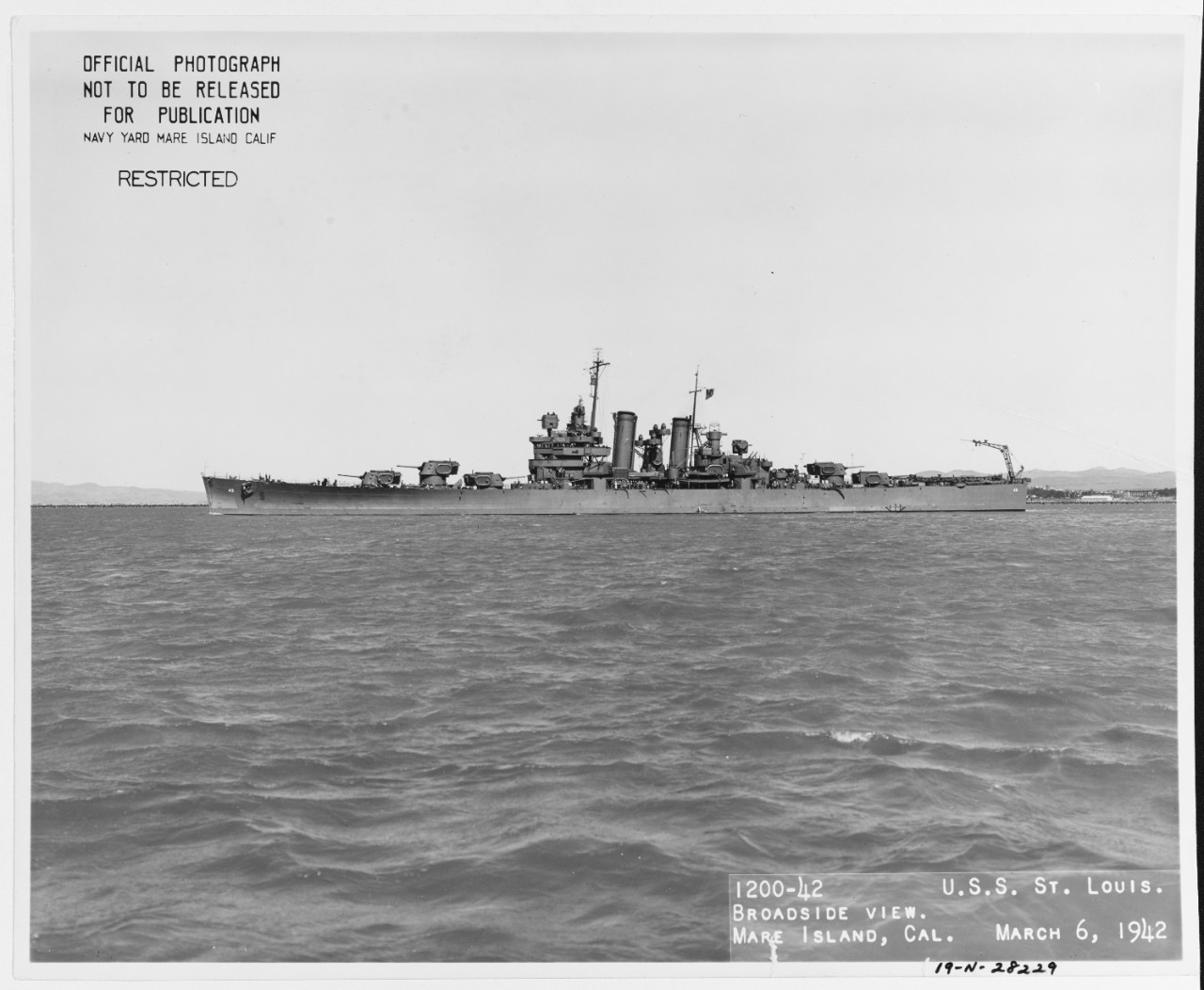 Photo #: 19-N-28229  USS Saint Louis (CL-49)