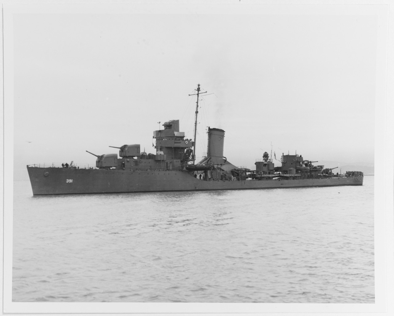 Photo #: 19-N-28724  USS Henley (DD-391)
