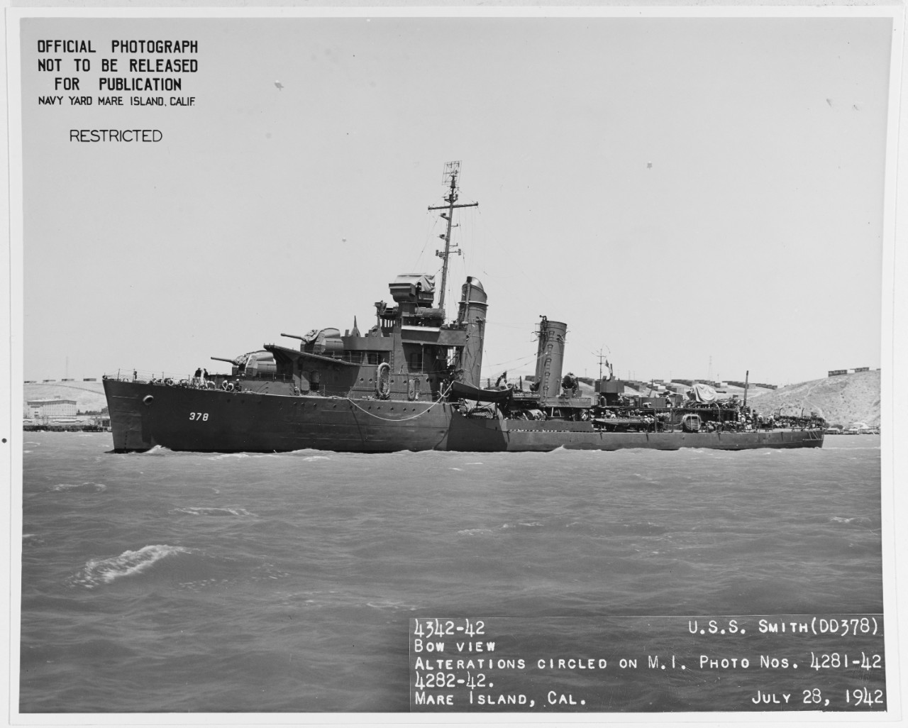 Photo #: 19-N-32237  USS Smith (DD-378)