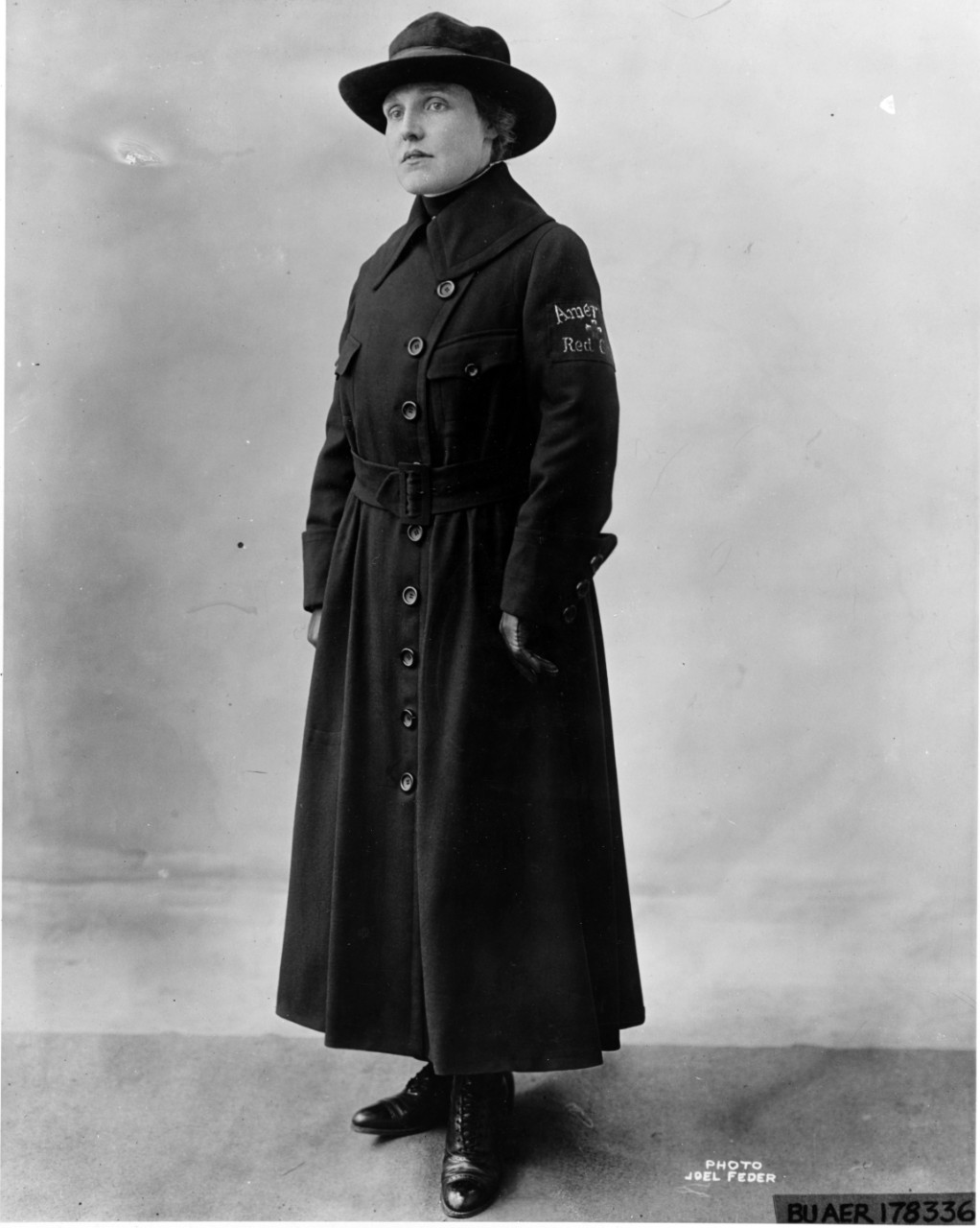 Photo #: 80-G-178336  World War I Nurse's Uniform