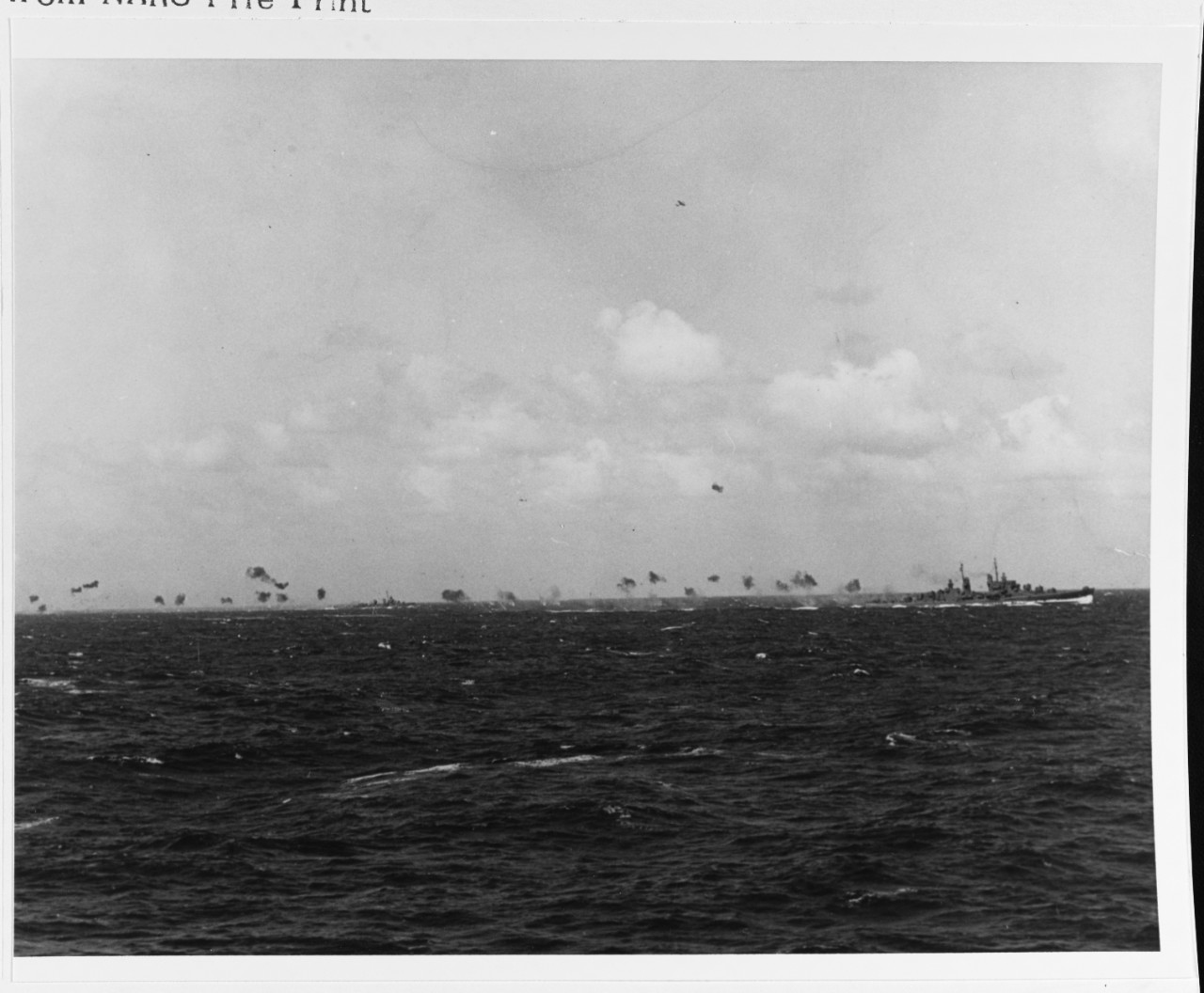 Photo #: 80-G-216804  Marshall Islands Raids, December 1943