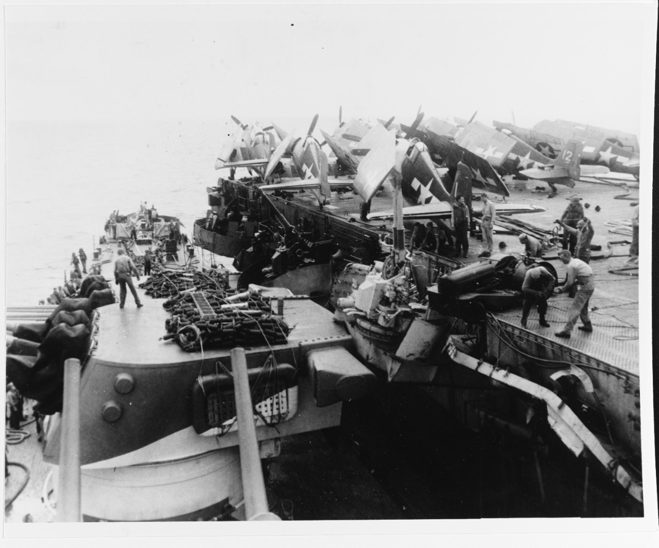 Photo #: 80-G-270437  Loss of USS Princeton (CVL-23), 24 October 1944
