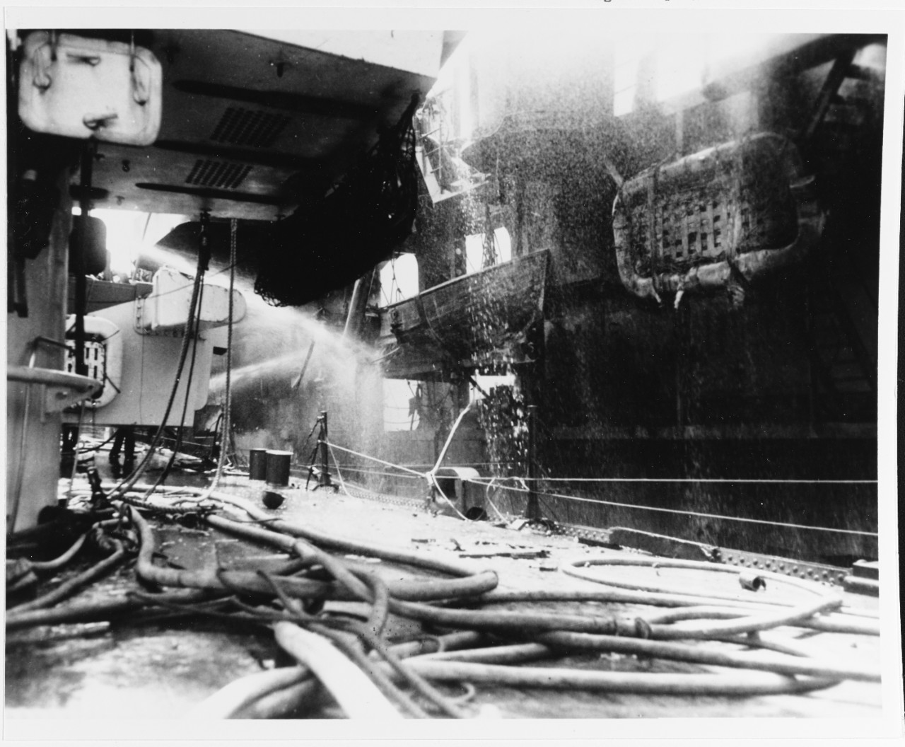 Photo #: 80-G-270453  Loss of USS Princeton (CVL-23), 24 October 1944