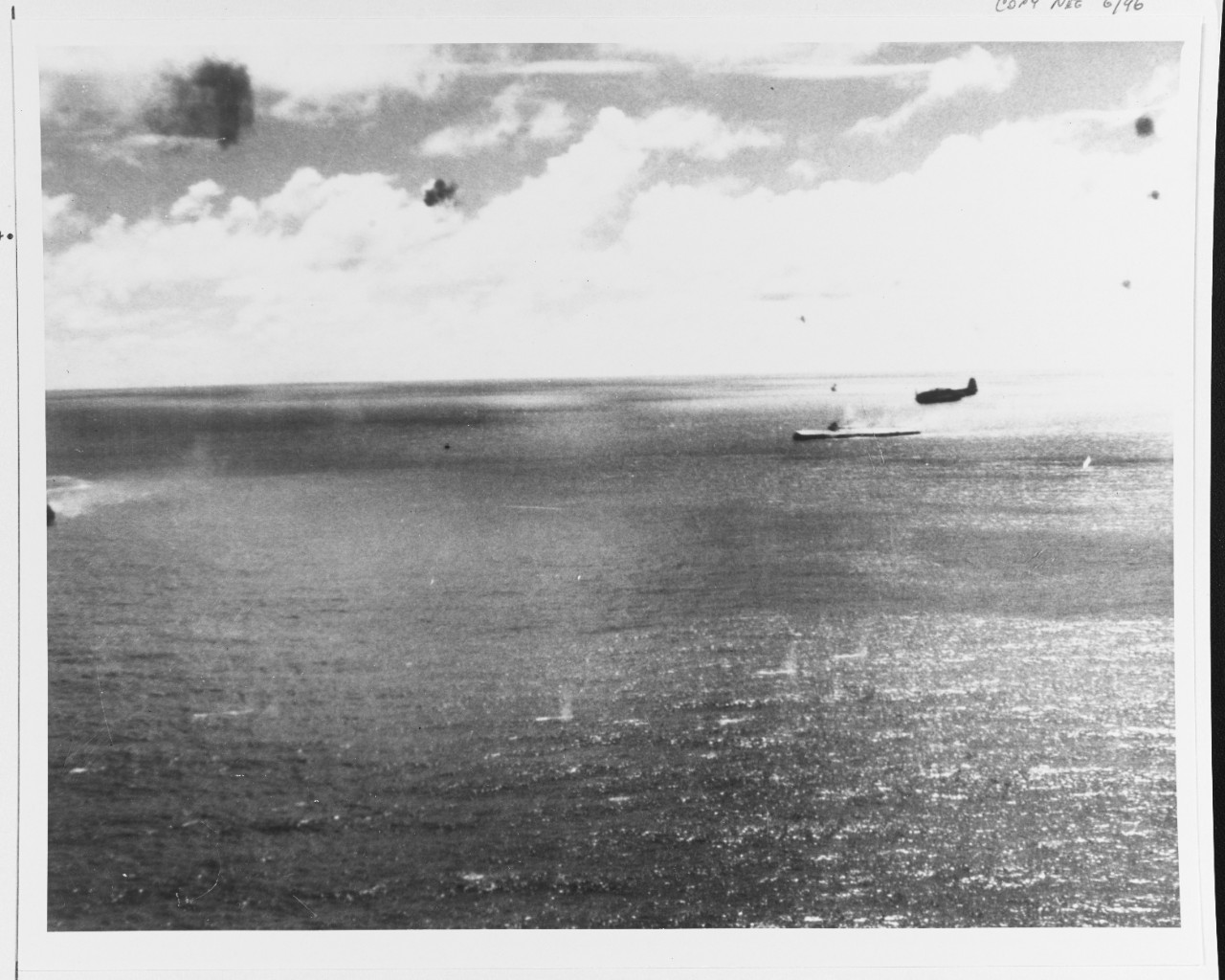 Photo #: 80-G-281769  Battle off Cape Engano, 25 October 1944