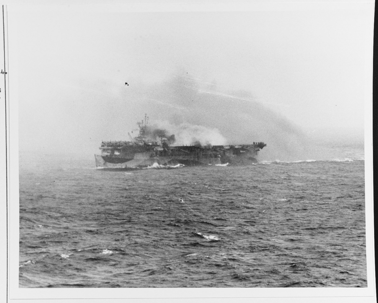 Photo #: 80-G-287962  Battle of Leyte Gulf, October 1944