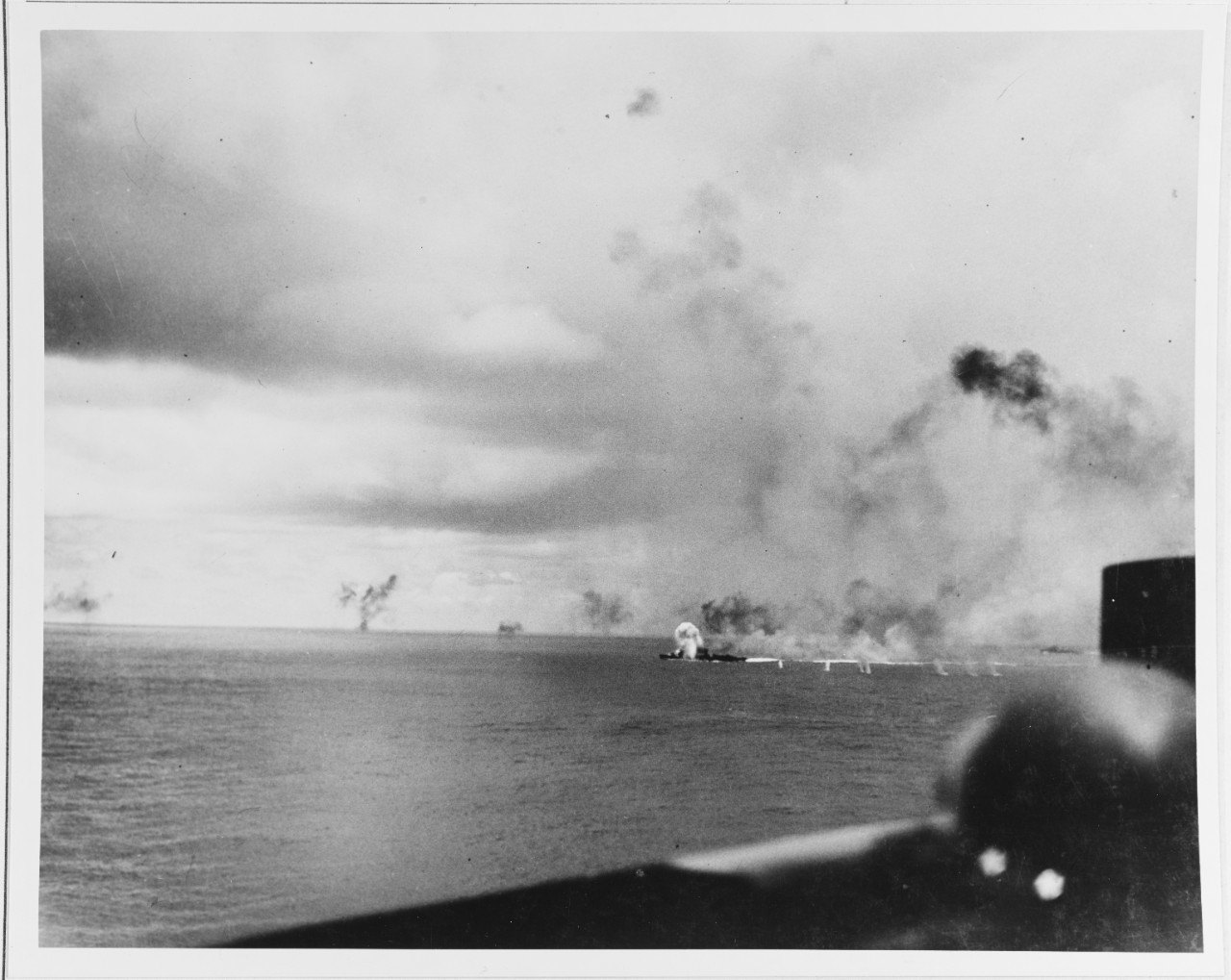 Photo #: 80-G-33333  Battle of the Santa Cruz Islands, October 1942