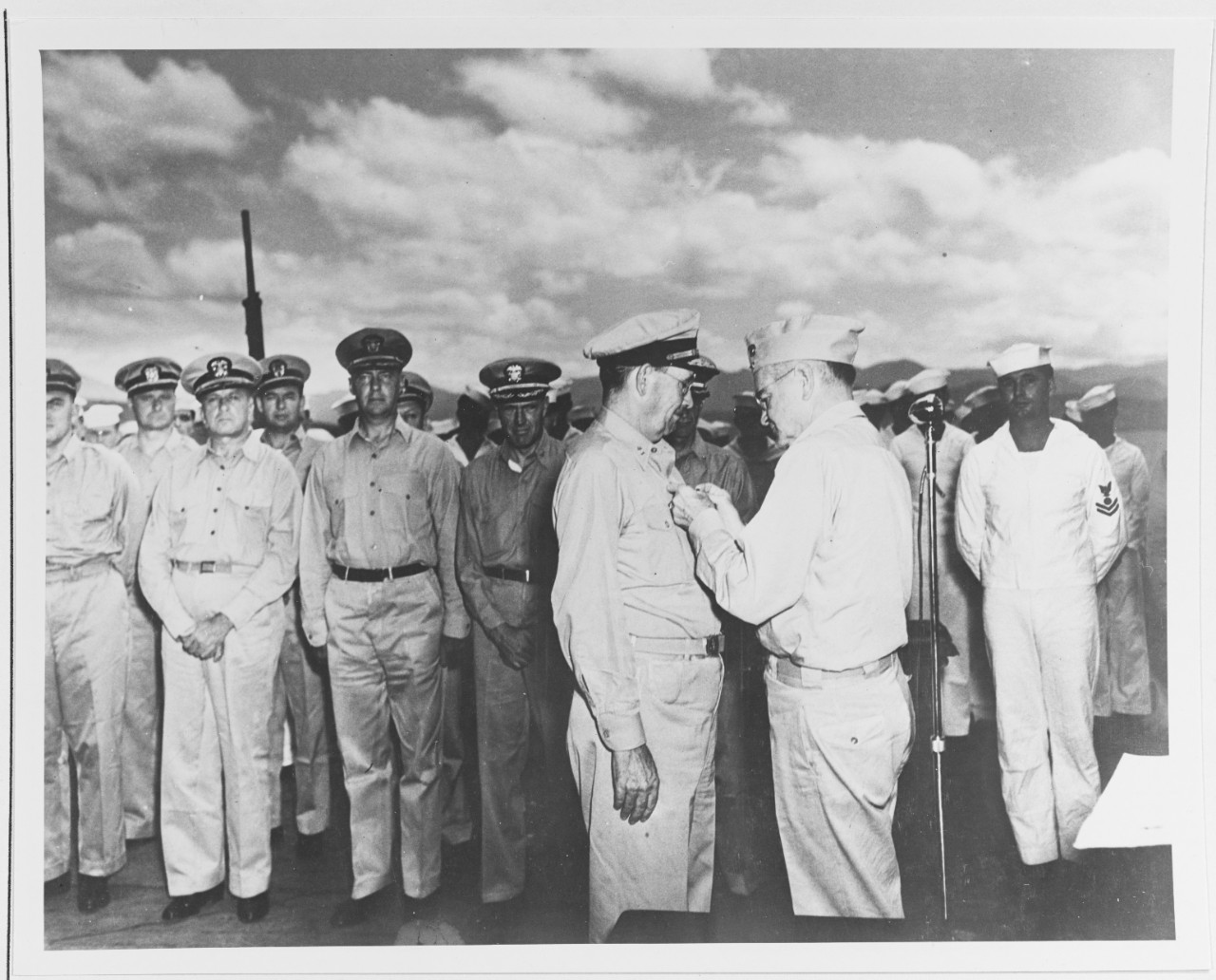 Photo #: 80-G-37031  Rear Admiral Willis A. Lee, Jr., USN (center)  