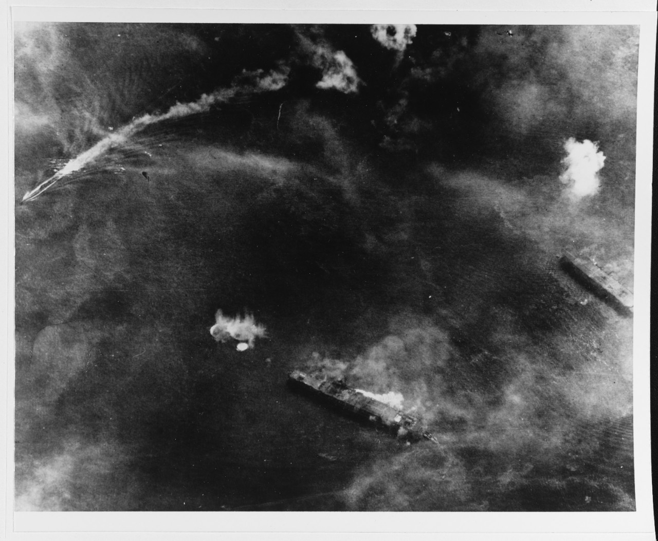 Photo #: 80-G-309660  Carrier Raids on Japan, March 1945