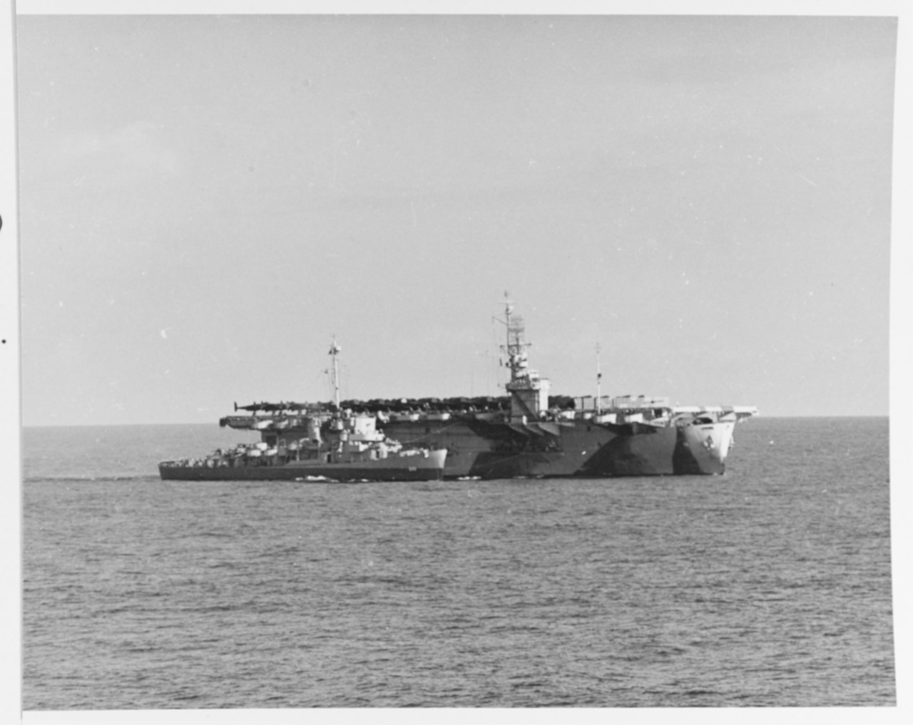 Photo #: 80-G-364378  USS Tulagi