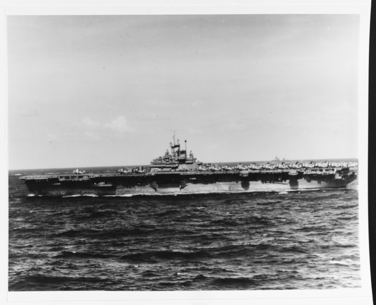 CV-17 NEW!! SH2 #79* U.S not mailed Naval War Ship USS Bunker Hill 