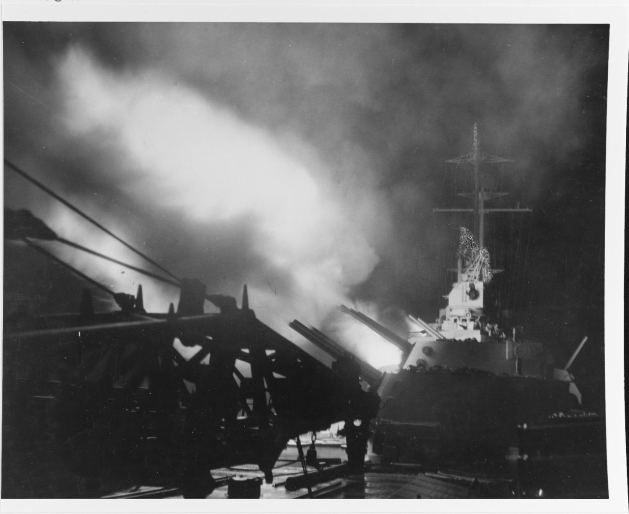 Photo #: 80-G-44058  Shortland Islands Bombardment, 1 November 1943