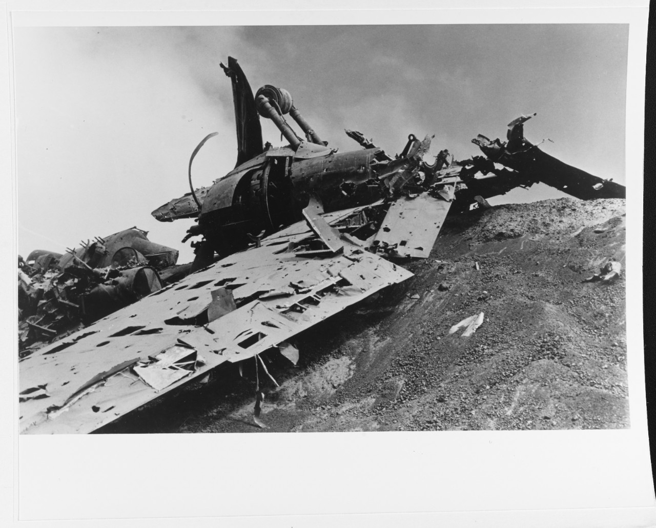 Photo #: 80-G-412536  Iwo Jima Operation, 1945