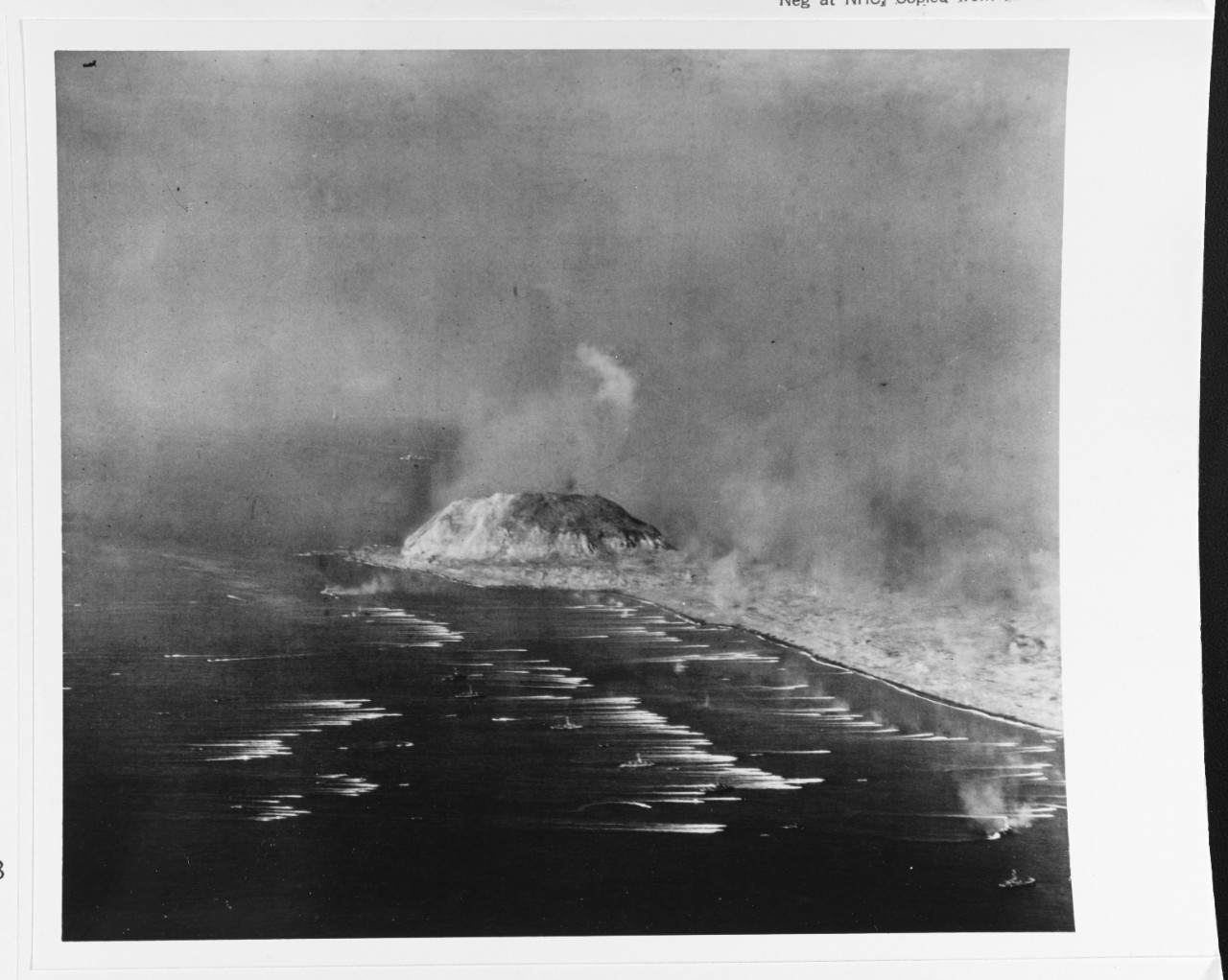 Photo #: 80-G-415308 Iwo Jima Operation, 1945