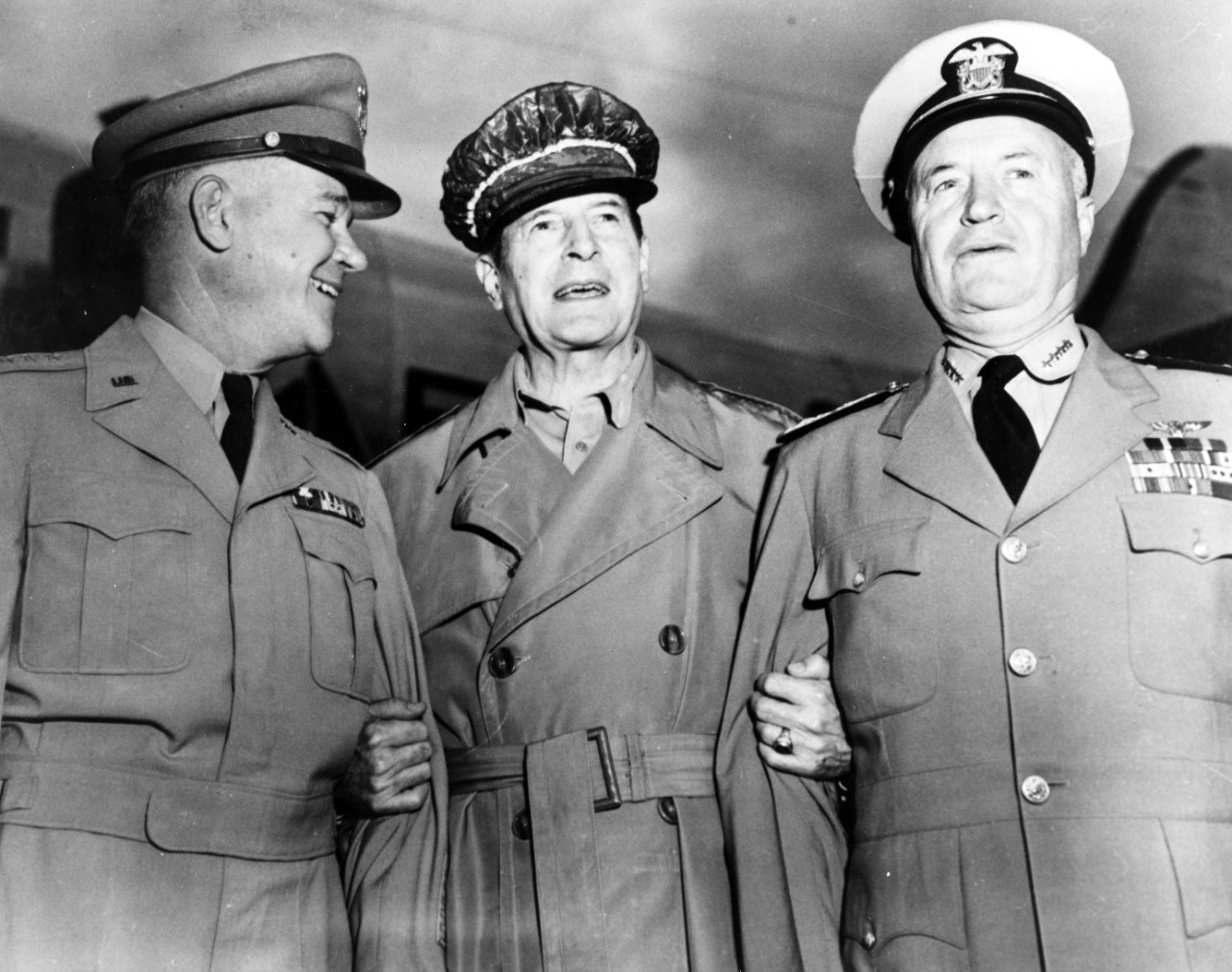 Photo #: 80-G-422492  General of the Army Douglas MacArthur, Commander in Chief, Far East, (center)  