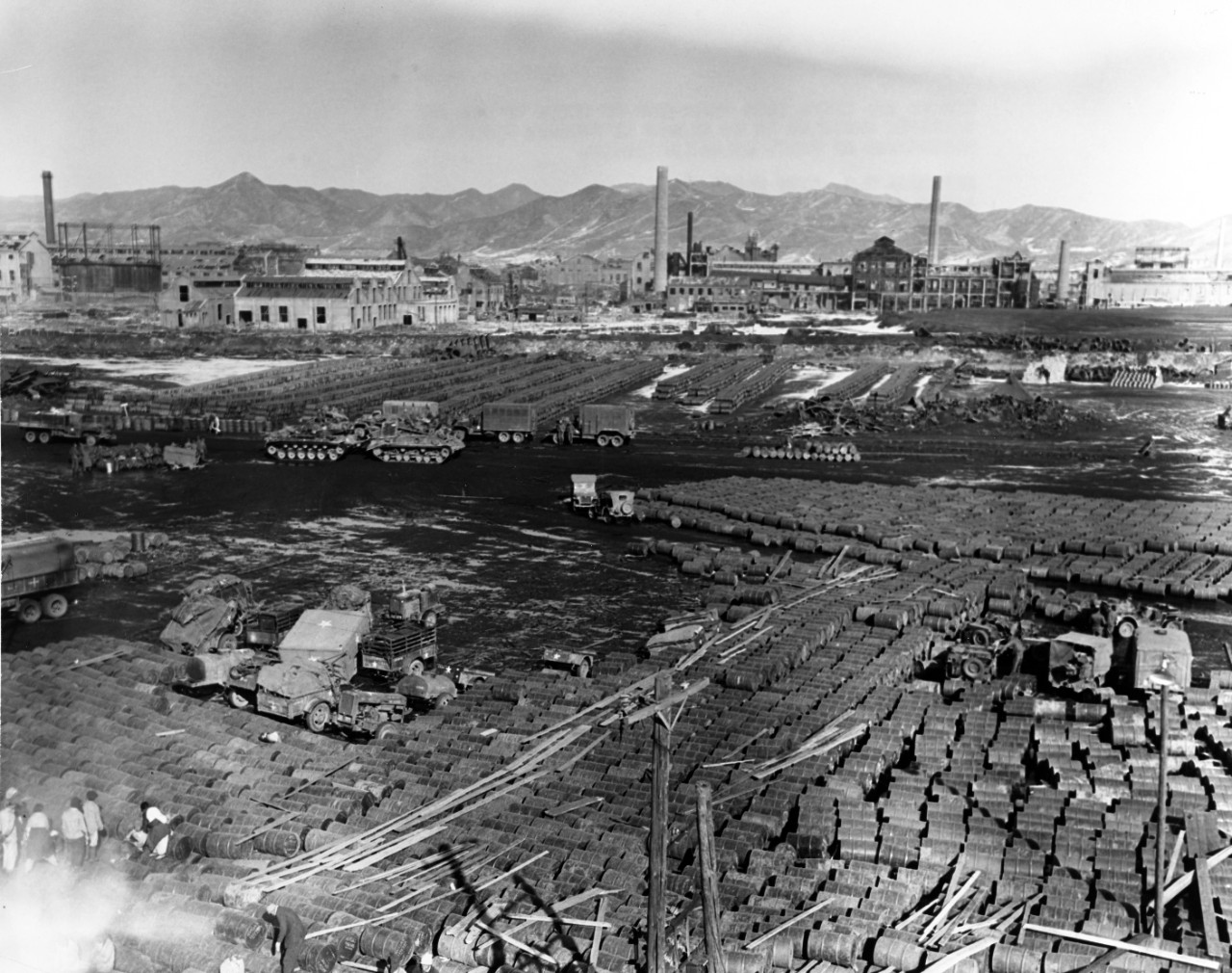 Photo #: 80-G-423915  Hungnam Evacuation, December 1950