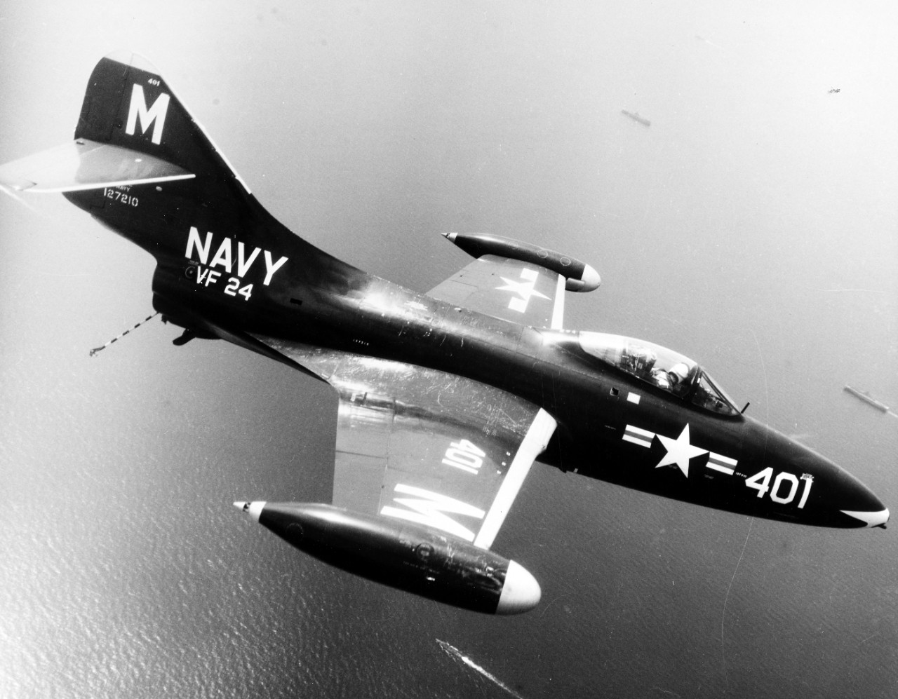 Photo #: 80-G-444872  Grumman F9F-2 &quot;Panther&quot; fighter