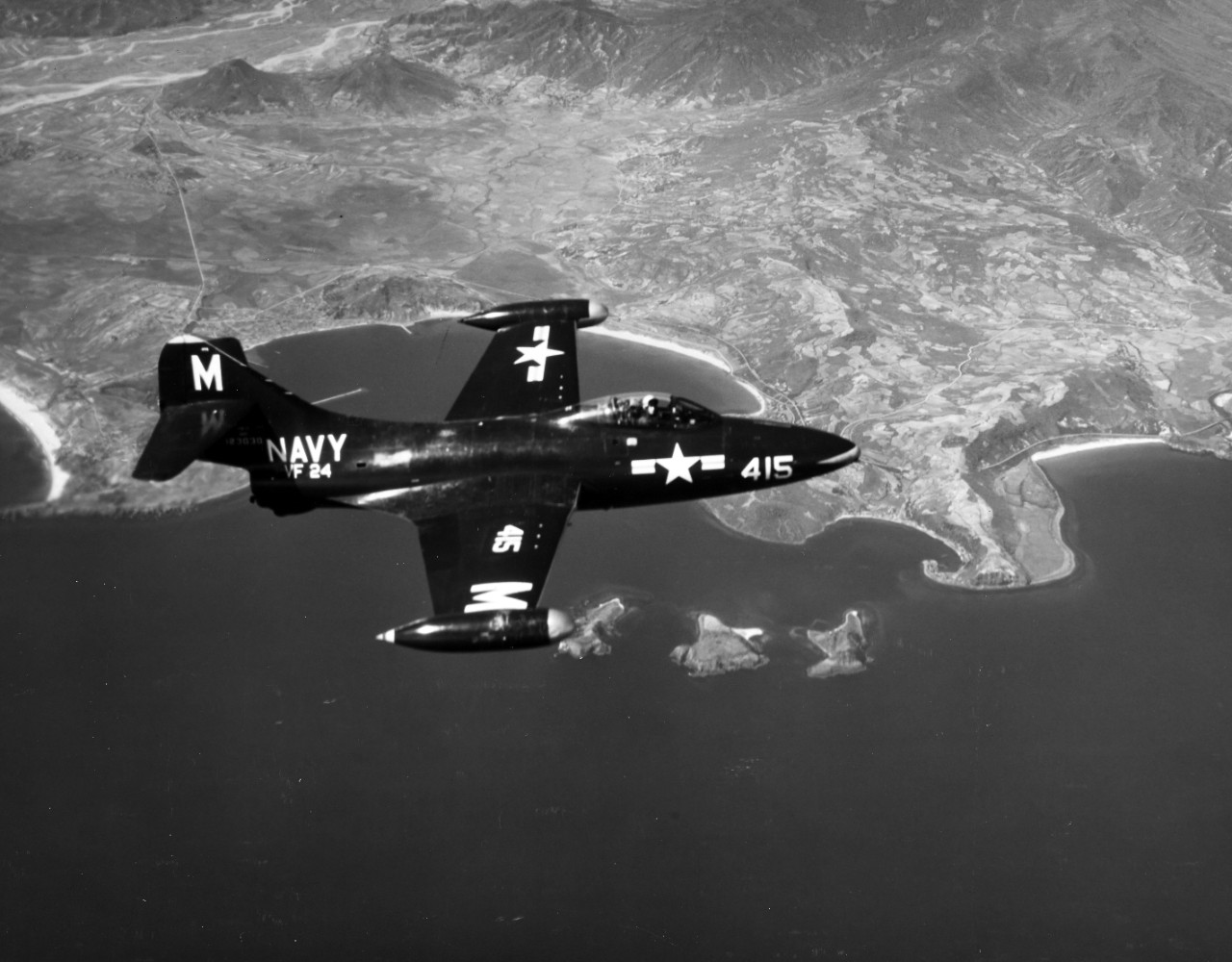 Photo #: 80-G-447061  Grumman F9F-2 &quot;Panther&quot; fighter